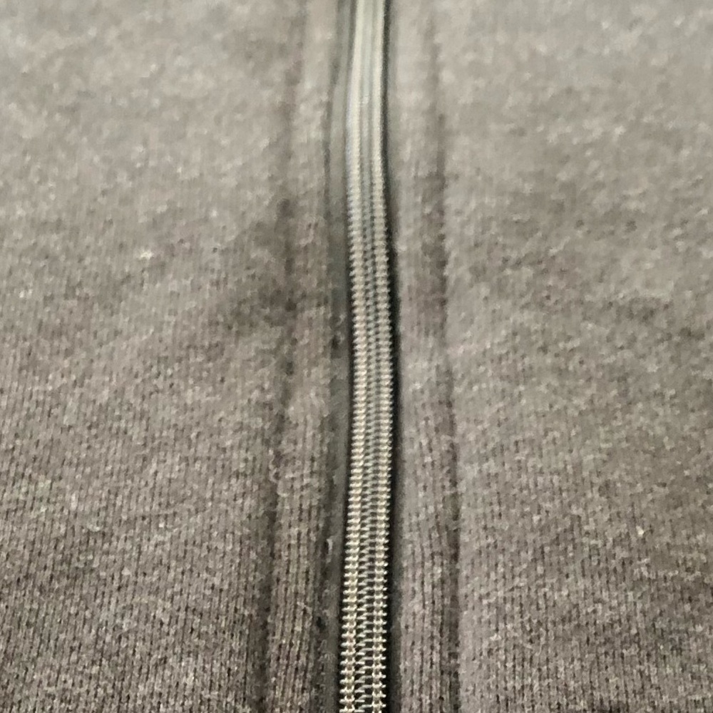Champion Heavy Hoodie & Beanie Combination. Like new. Size Small. - Picture 5 of 8